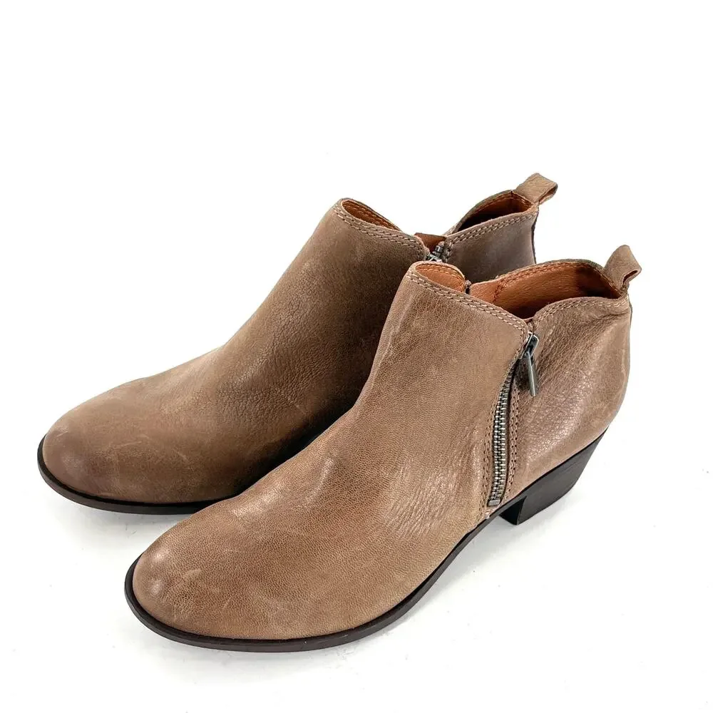 Lucky Brand Basel Boots 8.5 NWOT Tan Dune Gray Ankle Booties Western Zip Capsule